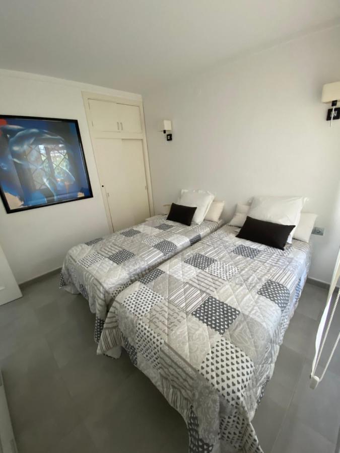 Apartament El Far Roses Exterior photo